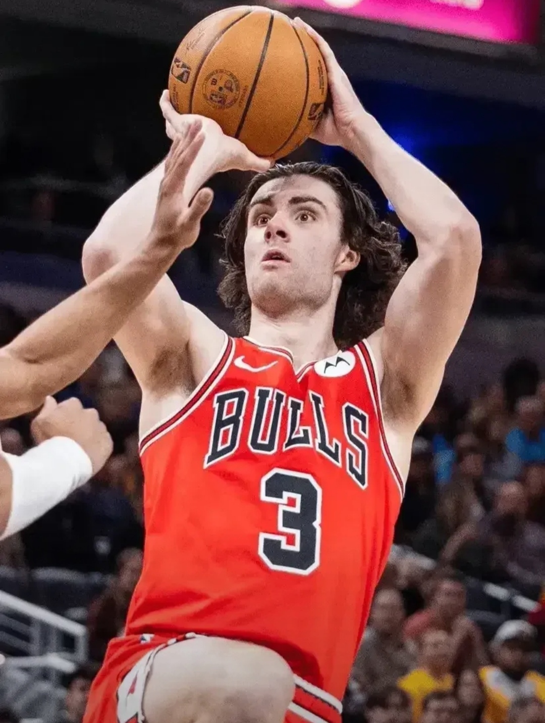 公牛逆转尼克斯,拉文27分的简单介绍 公牛逆转尼克斯,拉文27分的简单介绍