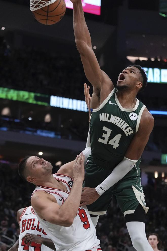 雄鹿客场击败公牛,米德尔顿砍下20+分 雄鹿客场击败公牛,米德尔顿砍下20+分