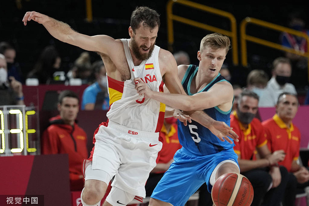 俄罗斯连胜斯洛文尼亚,晋级淘汰赛 俄罗斯连胜斯洛文尼亚,晋级淘汰赛